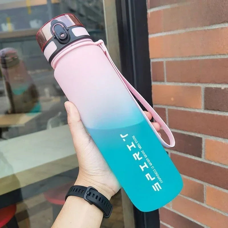 Leak Proof Sports Water Bottle, Copo de plástico colorido, Beber para viagens ao ar livre, Ginásio portátil Fitness Jugs, 500ml 650ml 1000ml